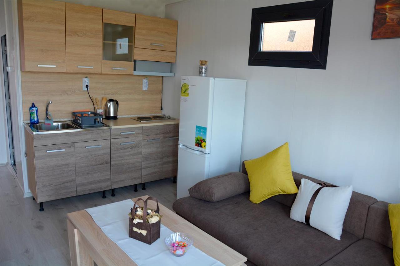 Къщички Поляните Hotel Sinemoretz Buitenkant foto